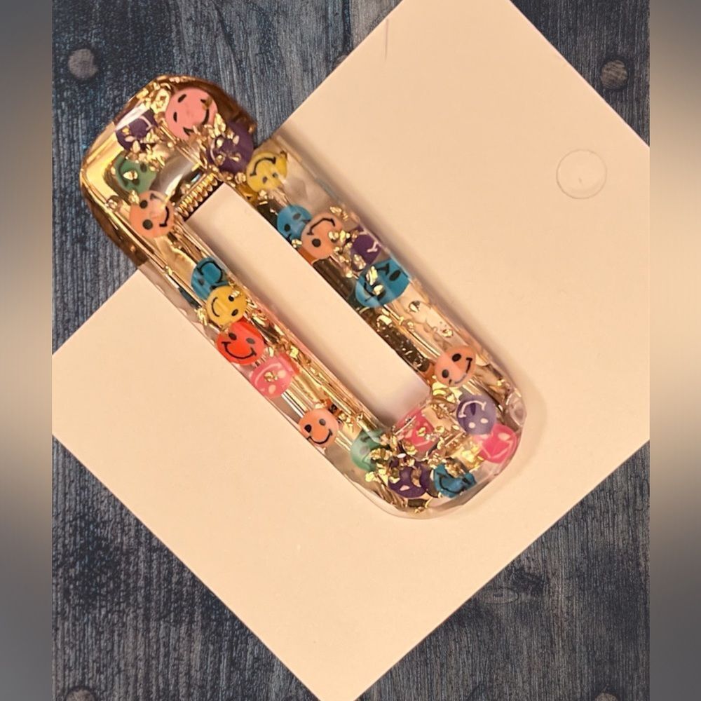 Smiley face Be Happy girls resin hair clip!